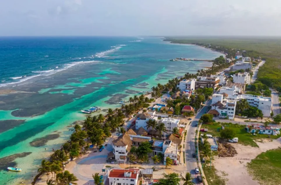 Mahia Lotes residenciales en Mahahual, Bacalar Qroo, Mexico.