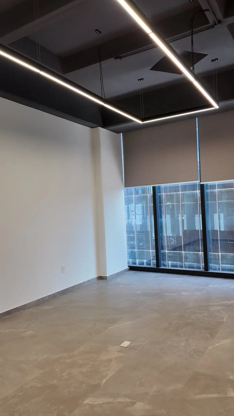 Oficina acondicionada · Amenidades premium · Edificio Level · Jurica Querétaro — foto 3