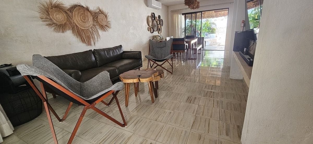Venta de Casa Remodelada en el Centro de 3 Habitaciones con terraza espectacular — foto 5